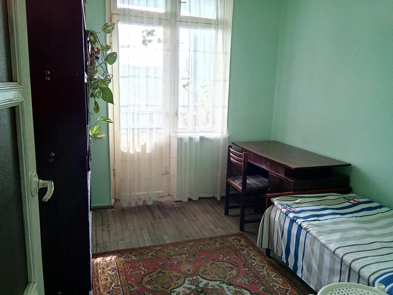Room In The Centre Erivan Exterior foto
